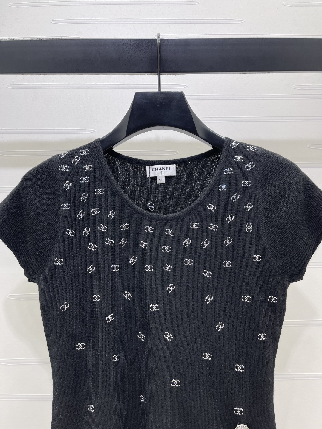 Women's short sleeves